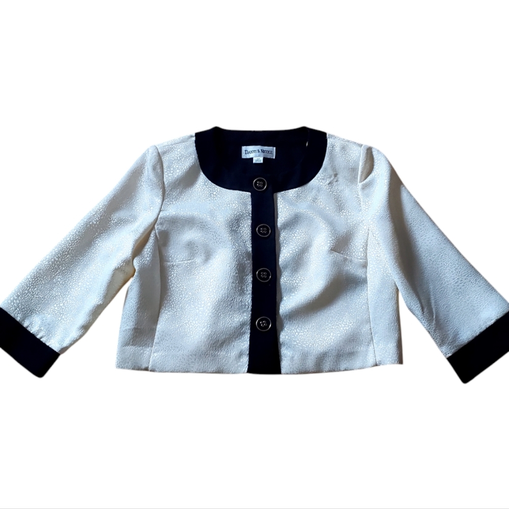 Danny & Nicole Vintage Crop Cream Black Big Buttons Jacket size 10P.